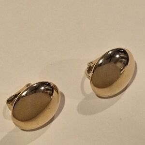 Gold Tone Button Clip-On On Earrings by Trifari. Vintage . Signed.